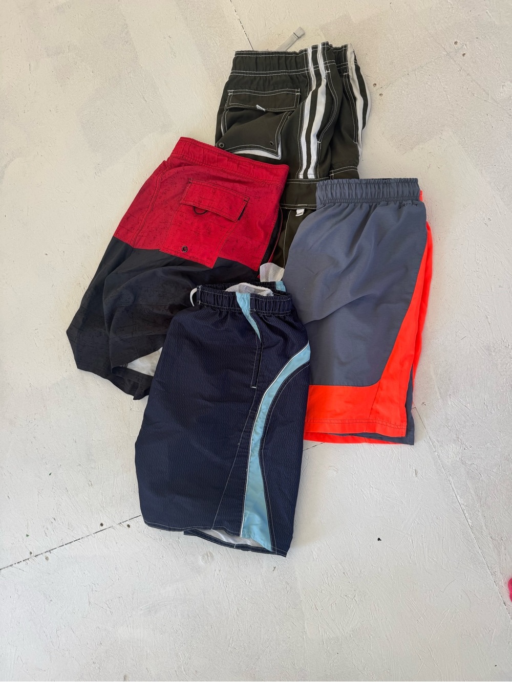 4 sets of men’s swim trunks